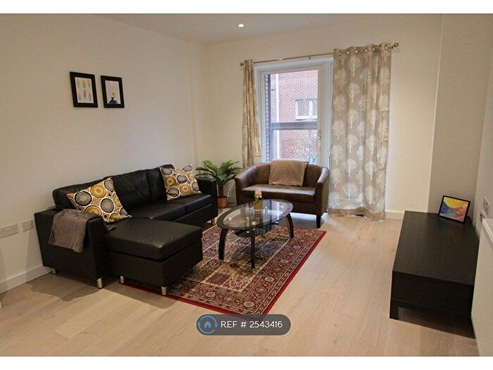 3 Bedroom Flat To Rent In Collins Building, London, NW2