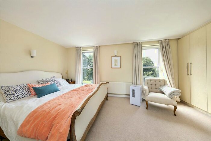 4 Bedroom Terraced House To Rent In Portland Terrace, The Green, TW9