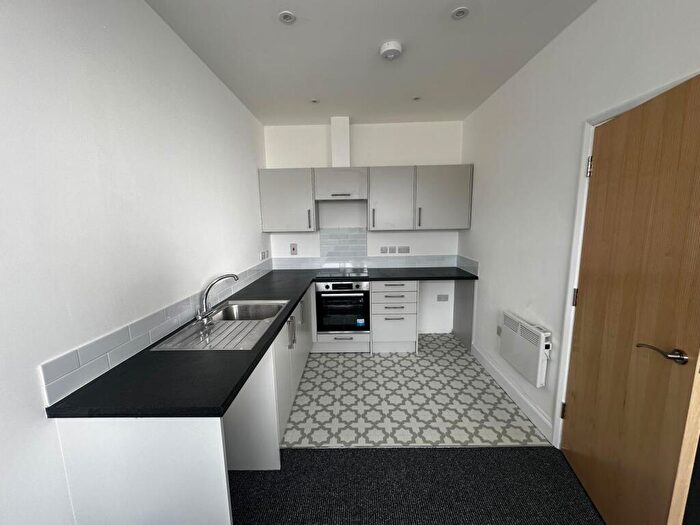 1 Bedroom Apartment To Rent In High Street, Newport, PO30