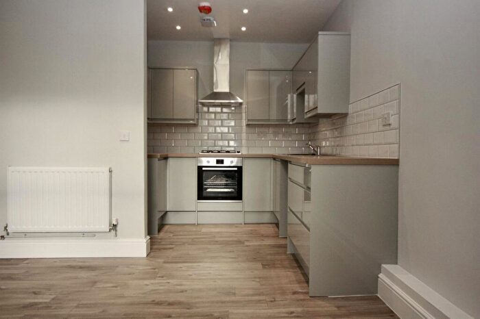 2 Bedroom Apartment To Rent In Lindum Terrace, Lincoln, LN2