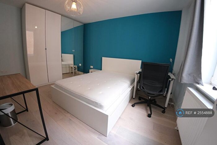 2 Bedroom Flat To Rent In Boulcott Street, London, E1
