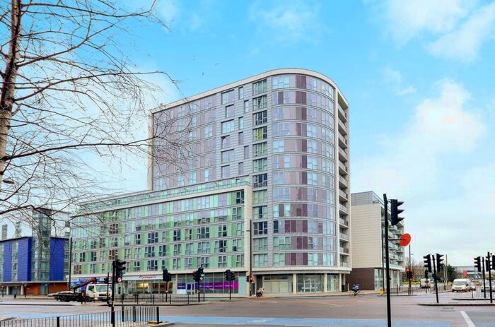 2 Bedroom Flat To Rent In Aurora Building, Stratford, London, E15