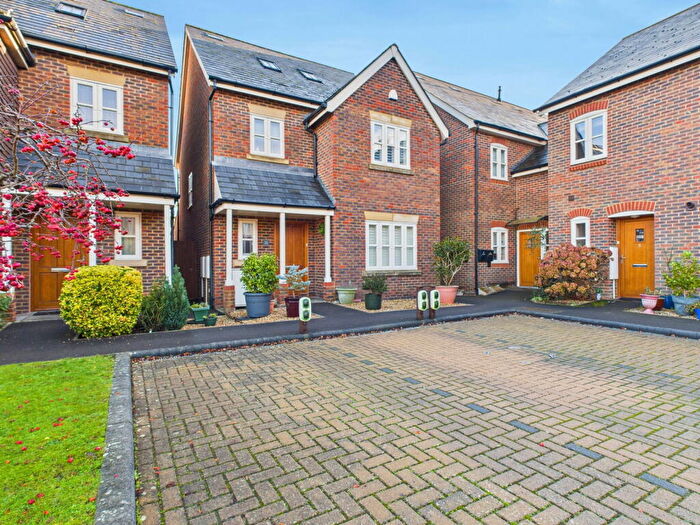 4 Bedroom Detached House For Sale In Churchfields, East Preston, BN16