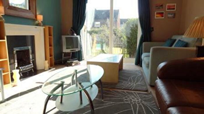 2 Bedroom Semi-Detached House To Rent In Ferry Road, EH4