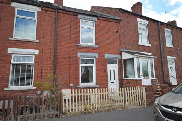 3 Bedroom Terraced House For Sale In Longacre, Castleford, WF10