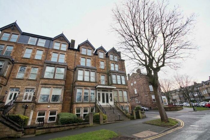3 Bedroom Apartment To Rent In Valley Drive, Cecil Court, HG2