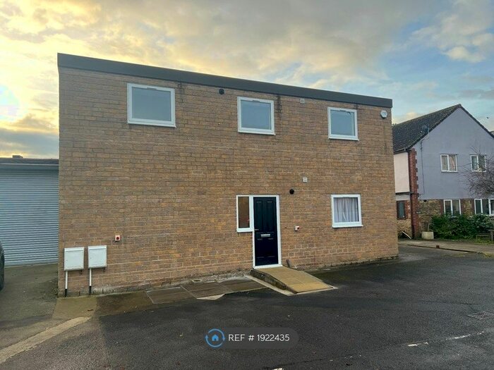 1 Bedroom Flat To Rent In North Street, Milborne Port, Sherborne, DT9