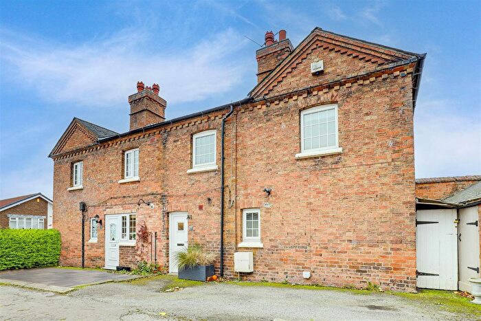 2 Bedroom Semi Detached House For Sale In Main Road, Cotgrave, Nottinghamshire, NG12