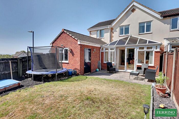 4 Bedroom Semi Detached House For Sale In ( Bed And Garage), Augustus Way, Lydney, Gloucestershire., GL15