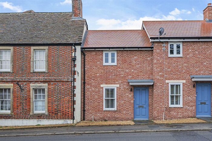 2 Bedroom Terraced House For Sale In Dunkirk Hill, Devizes, SN10