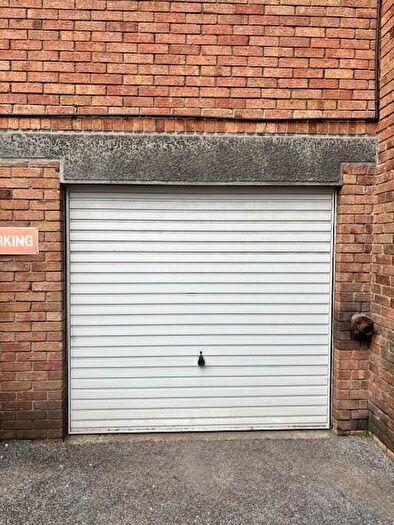 Garage / Parking To Rent In High Ashton, Kingston, KT2