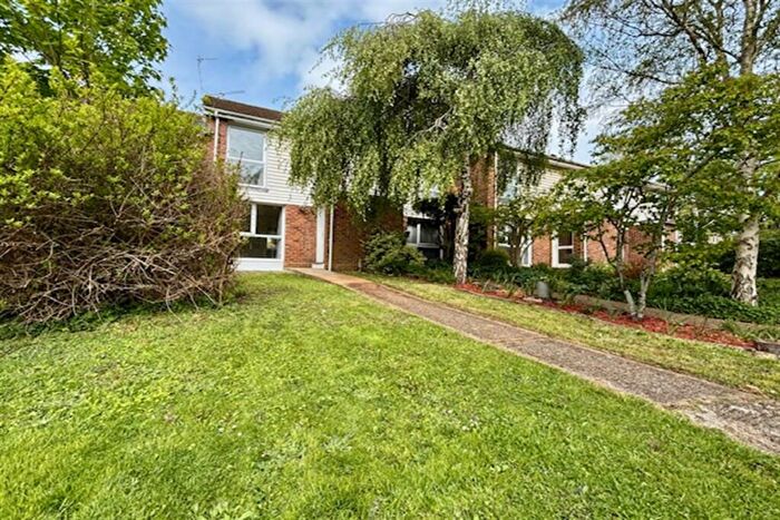 3 Bedroom House To Rent In The Croft, SL7