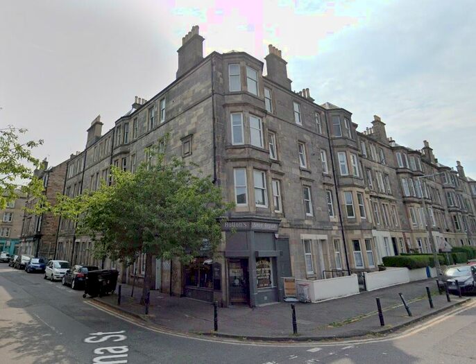 2 Bedroom Flat To Rent In , Edina Street, Edinburgh, EH7