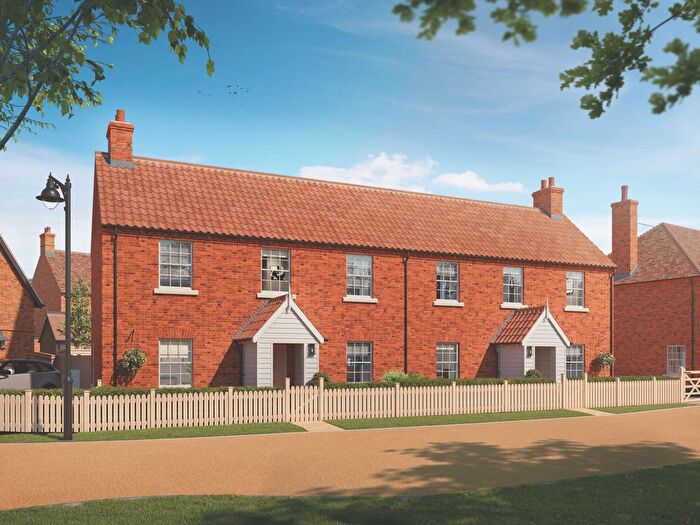 3 Bedroom Semi-Detached House For Sale In Ascots Green, Welwyn Garden City, AL7