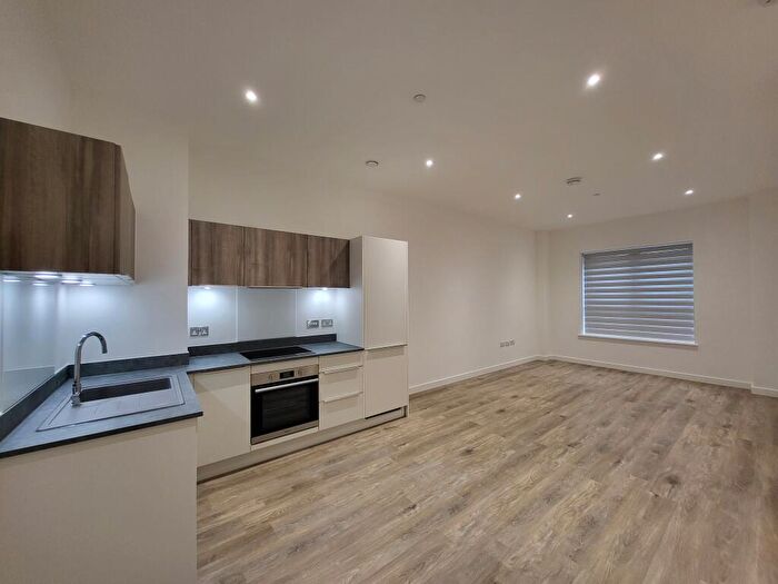 1 Bedroom Apartment To Rent In North Star House, SN2