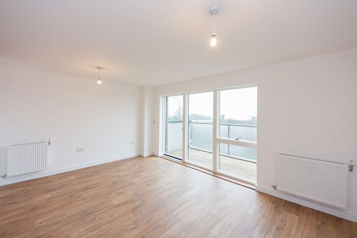1 Bedroom Flat To Rent In Royal Dockside, Beckton, E16