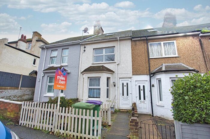 3 Bedroom Terraced House For Sale In Dyke Road, Folkestone, Kent, CT19