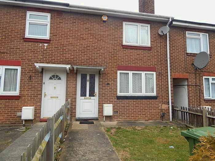2 Bedroom Terraced House To Rent In Trent Road, Luton, LU3