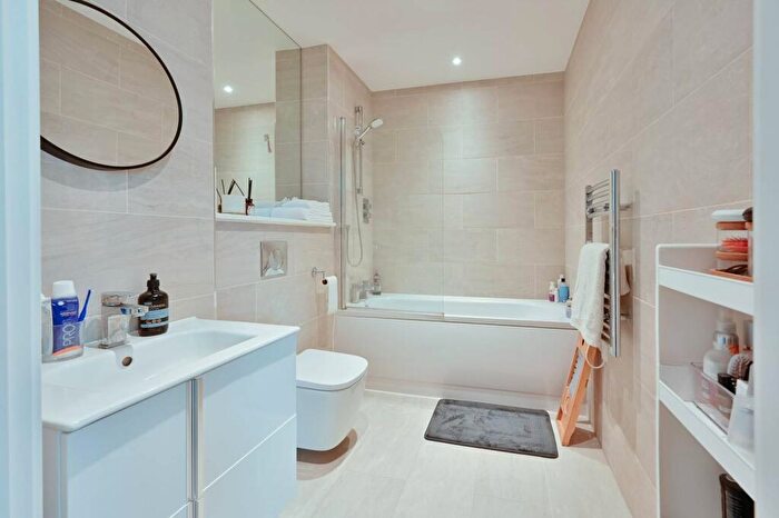 1 Bedroom Flat For Sale In Kymberley Road, Harrow, Harrow, HA1