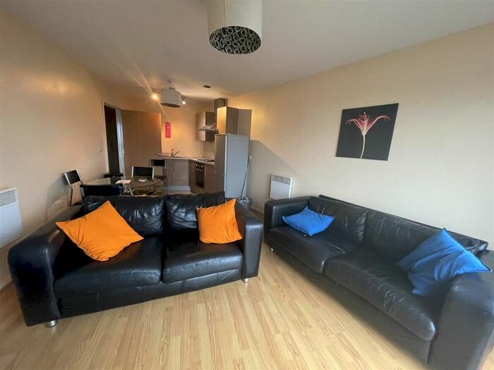 2 Bedroom Flat To Rent In Stuart Street, Manchester M11