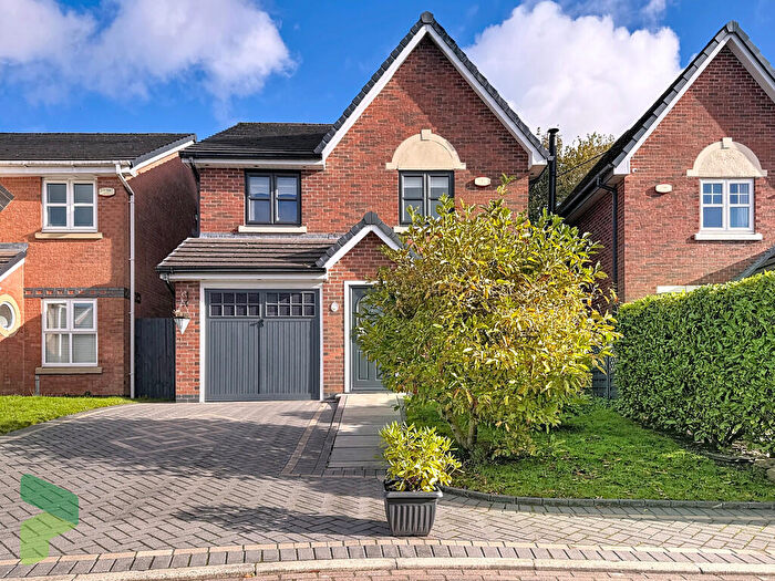 4 Bedroom Detached House For Sale In Kingsley Close, Blackburn, BB2
