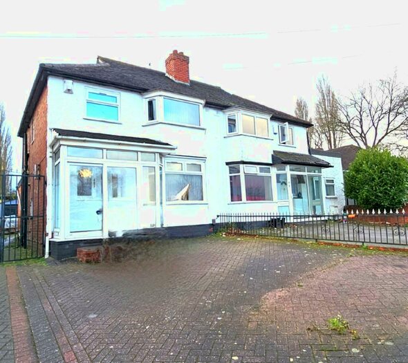3 Bedroom Semi-Detached House To Rent In Oxhill Road, Handsworth, Birmingham, West Midlands, B21