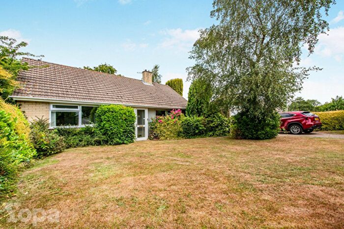3 Bedroom Detached Bungalow For Sale In Petersfield Drive, Culverstone, DA13