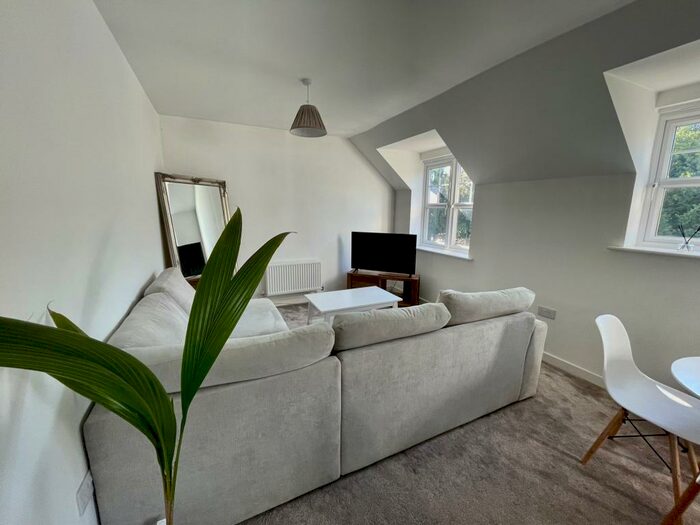 2 Bedroom Flat To Rent In Ward Place, The Oaks, Selly Oak, B29