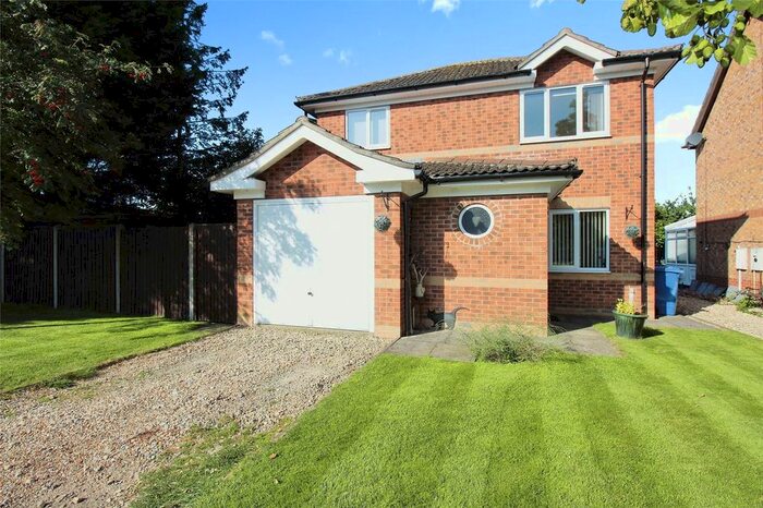 3 Bedroom Detached House For Sale In Oxen Park Close, Lincoln, Lincolnshire, LN2