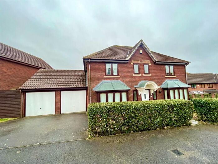 4 Bedroom House To Rent In Thornhill Drive, St Andrews Ridge, Swindon, SN25