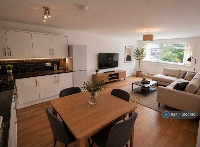 2 Bedroom Flat To Rent In Wake Green Road, Birmingham, B13