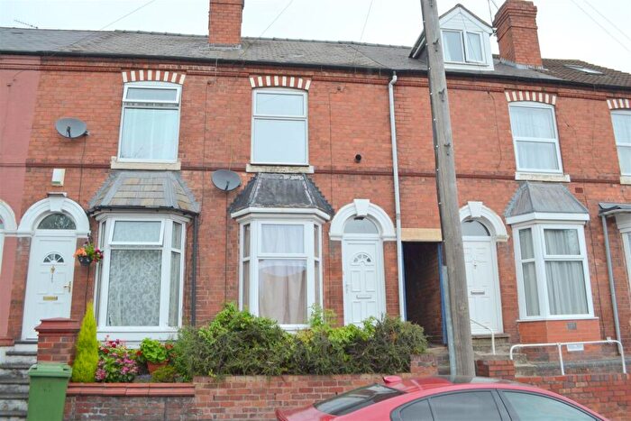 3 Bedroom Terraced House To Rent In Offmore Road, Kidderminster, DY10