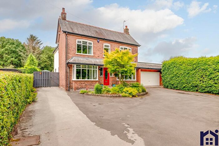 4 Bedroom Detached House For Sale In Liverpool Road, Rufford, L40