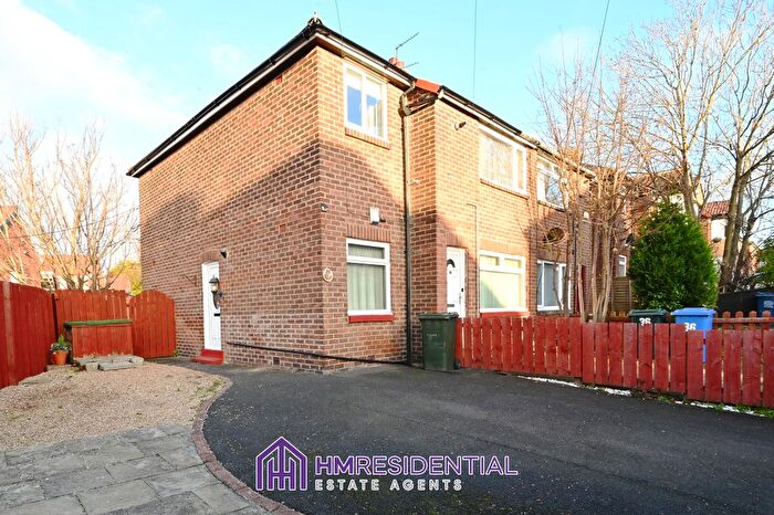 3 Bedroom Flat To Rent In Swinley Gardens, Newcastle Upon Tyne, NE15