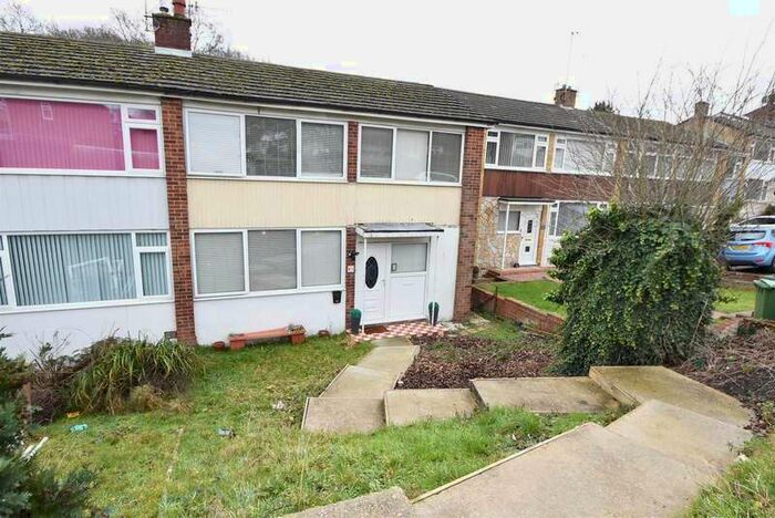 3 Bedroom House To Rent In King Edward Avenue, Hastings, TN34