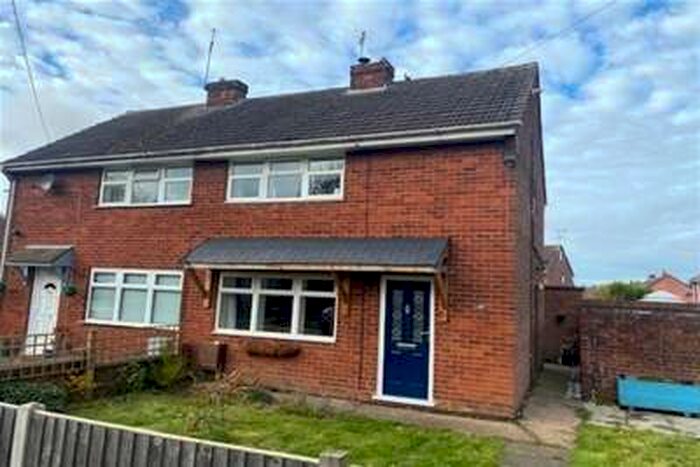 2 Bedroom House To Rent In Lister Road, Atherstone, CV9