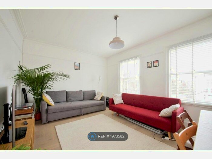 1 Bedroom Flat To Rent In Goring Road, London, N11