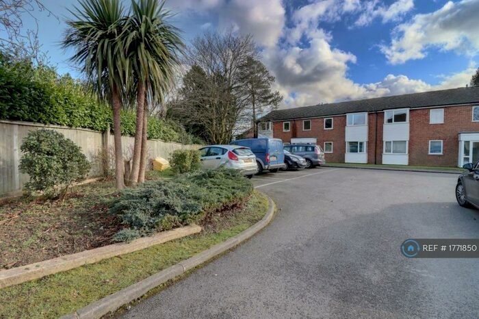 2 Bedroom Flat To Rent In Claydon Court, High Wycombe, HP12