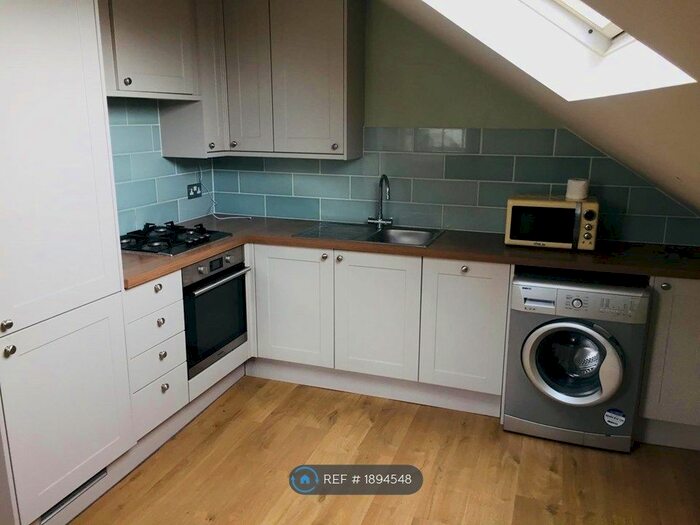 2 Bedroom Flat To Rent In Chichester Place, Brighton, BN2