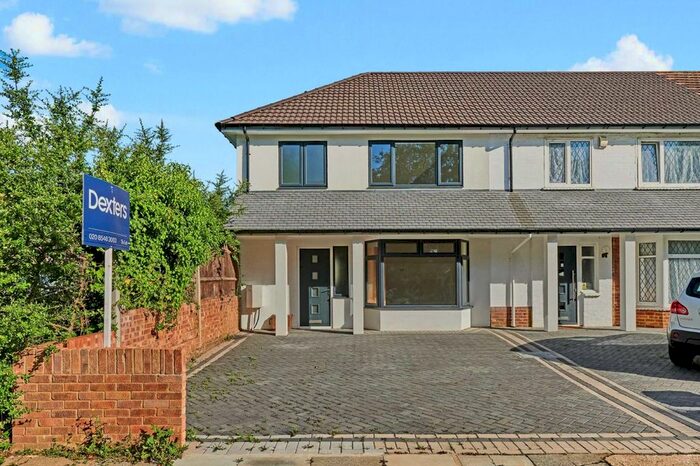 4 Bedroom Property To Rent In Keswick Avenue, London, SW15