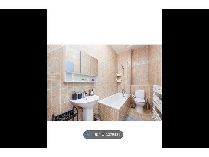 2 Bedroom Flat To Rent In Swinton St, London, WC1X