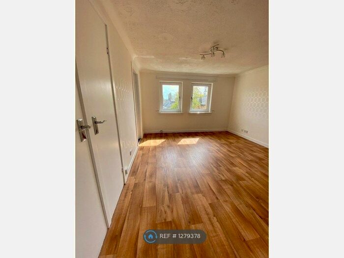 1 Bedroom Flat To Rent In The Steading, Lanark ML11