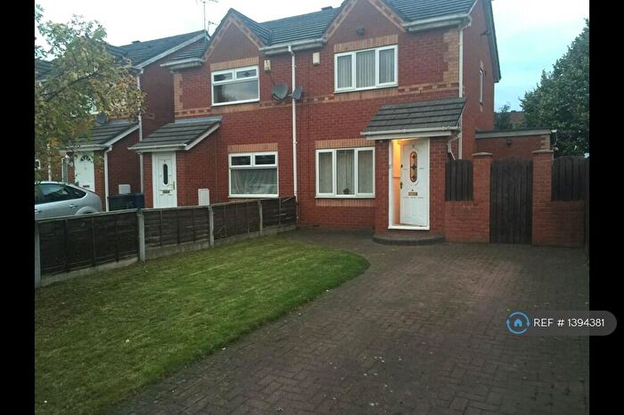 2 Bedroom Semi-Detached House To Rent In Windmill Avenue, Salford, M5