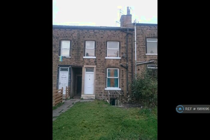3 Bedroom Terraced House To Rent In Church Street, Crosland Moor, Huddersfield, HD4