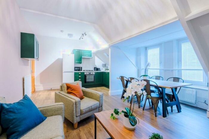 4 Bedroom Terraced House To Rent In Jesmond Road, Newcastle, NE2