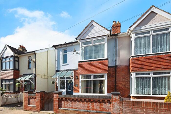 3 Bedroom Semi-Detached House For Sale In Shirley Avenue, Southsea, PO4