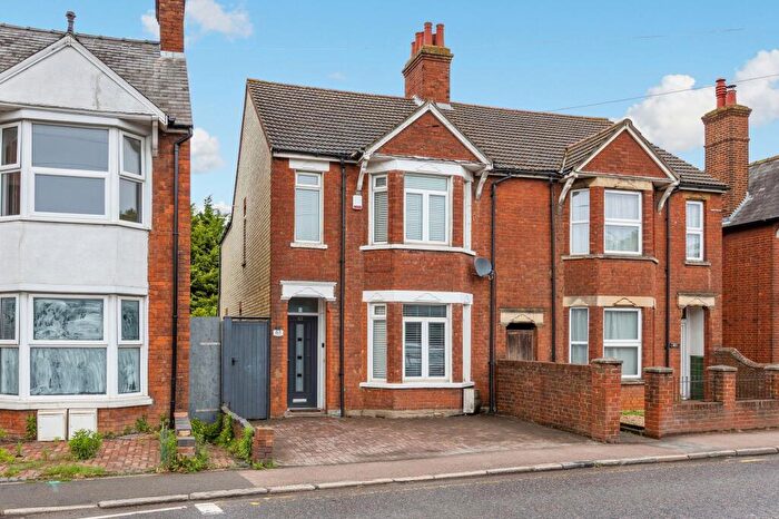 3 Bedroom Semi Detached House For Sale In Upper Tilehouse Street, Hitchin, SG5