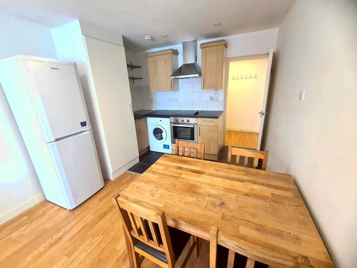 1 Bedroom Flat To Rent In Brixton Road, London, SW9