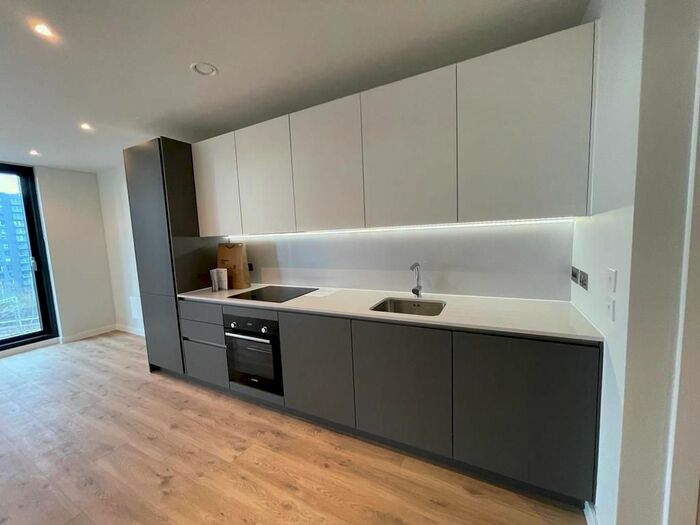 1 Bedroom Flat To Rent In Aspin Lane, Manchester, M4