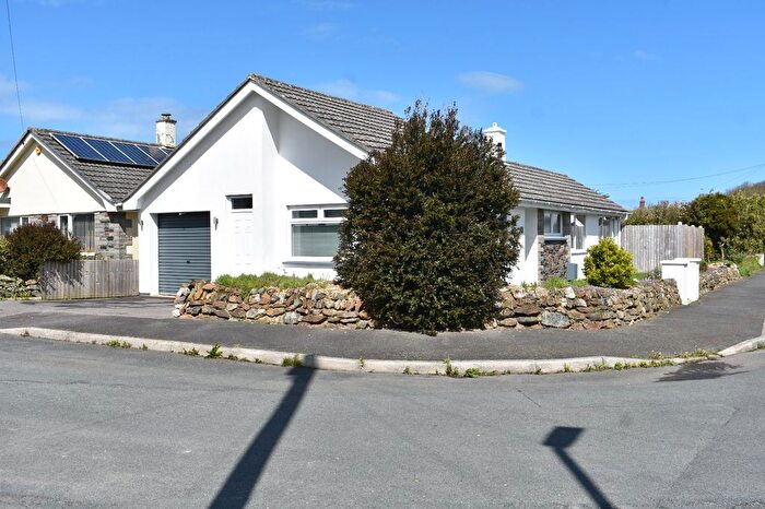 2 Bedroom Bungalow For Sale In Alexandra Close, Illogan, Redruth, Cornwall, TR16